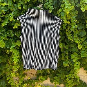 Vintage accordion top